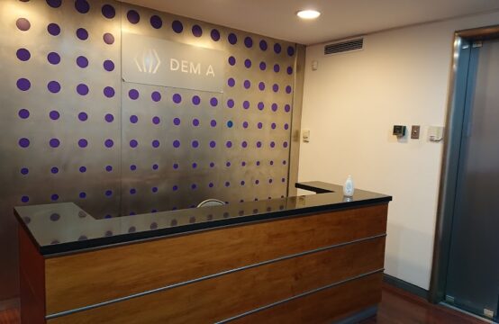 Oficina Isidora Goyenechea Arriendo