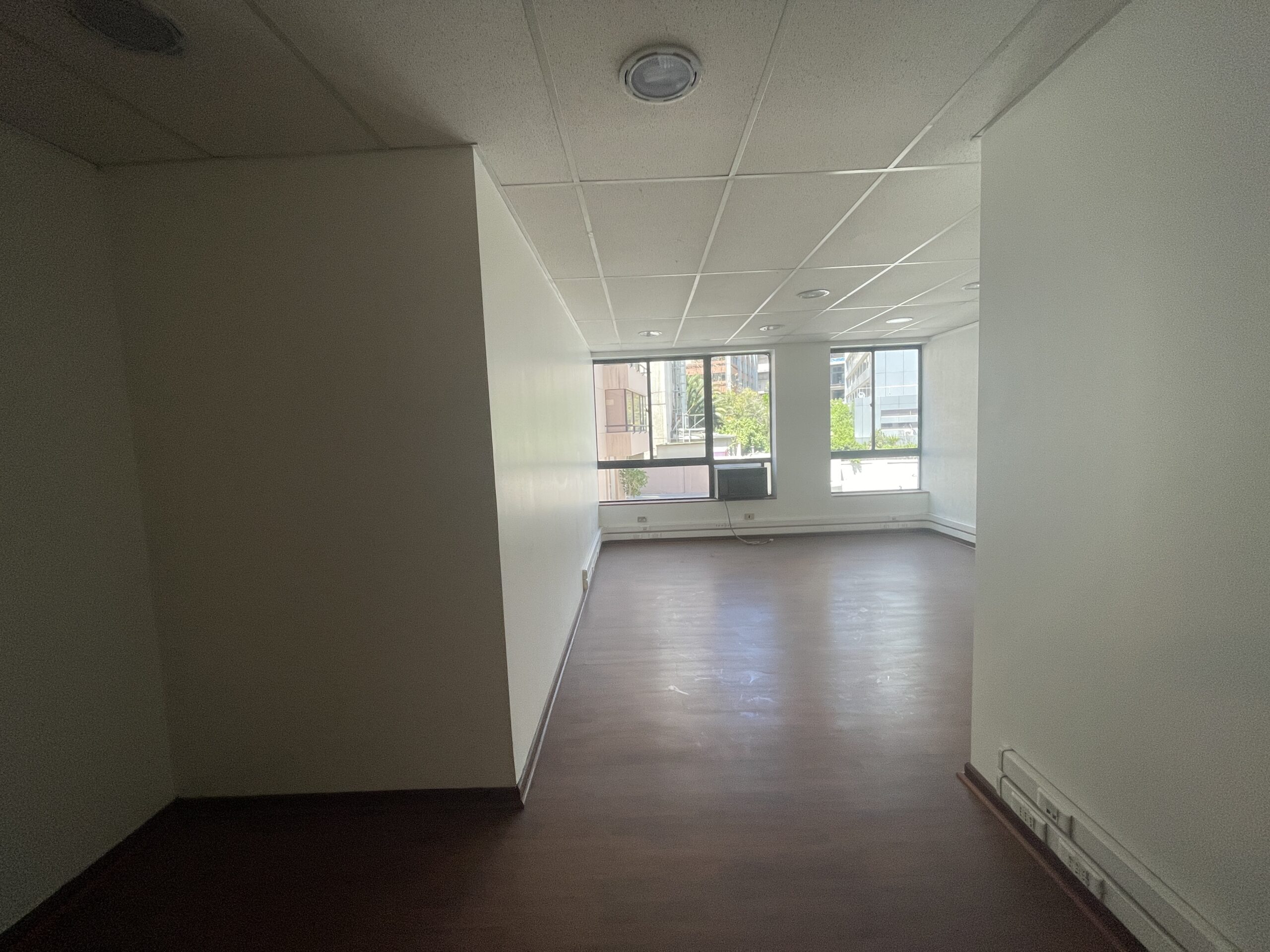 SE VENDE Oficina San Sebastián