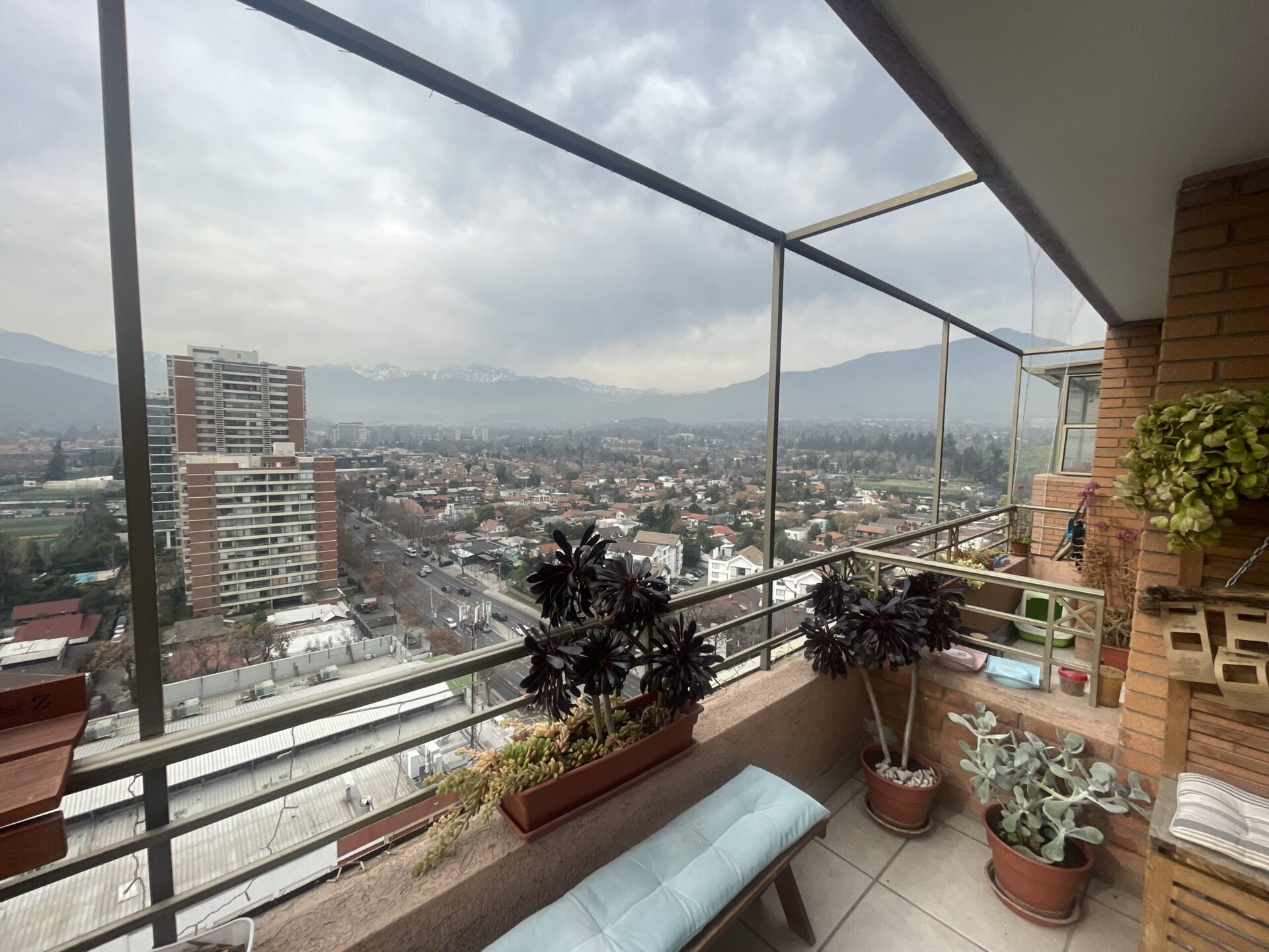 Se Arrienda Dpto. a pasos Alto Las Condes