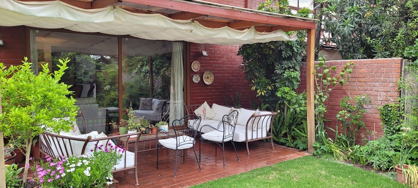 SE VENDE Casa Av Las Flores/ Colegio Cordillera