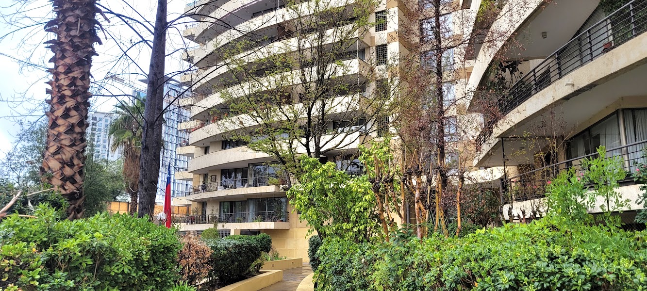 SE VENDE Dpto 3 Dorm Remodelado Country Club