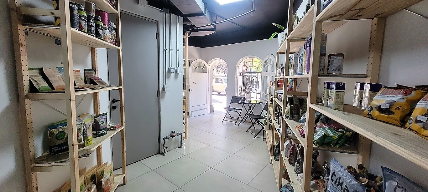 SE ARRIENDA Local Barrio Lastarria