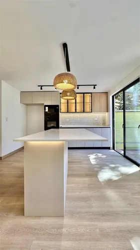 SE VENDE Casa Remodelada Colegio Manquehue -Vitacura