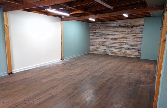 SE ARRIENDA Oficina 4 Privados en Cristobal Colón