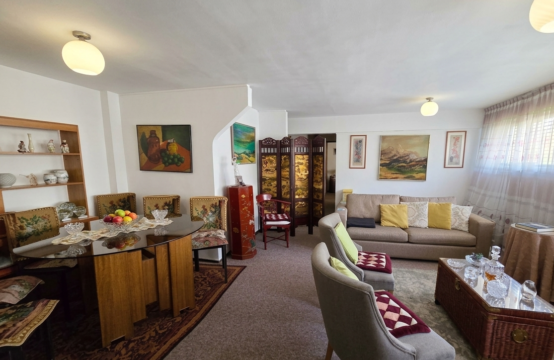 SE VENDE Dpto. Av Grecia 3 Dorm