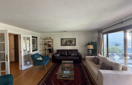 Se Vende casa 3 pisos San Carlos de Apoquindo Condominio