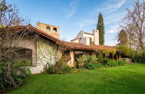 SE VENDE Casa Estilo Española – Los Domínicos