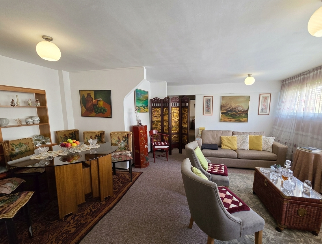 E VENDE Dpto Metro VIlla Frei -3 dorm